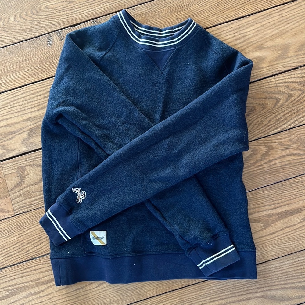Tracksmith Crewneck - Men’s Small